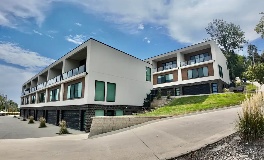 550 Indianola Road, Des Moines, IA 50315 - #2