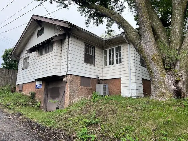 1203 Arthur Avenue, Des Moines, IA 50316 - #1
