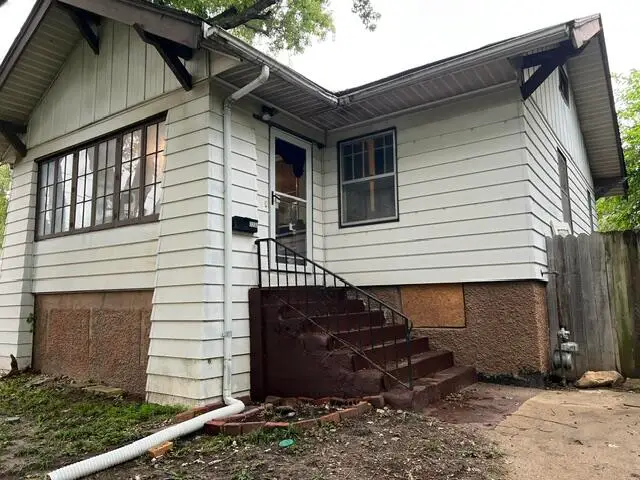 1203 Arthur Avenue, Des Moines, IA 50316 - #2