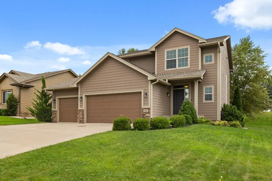 104 NW Sunset Lane, Grimes, IA 50111 - #2