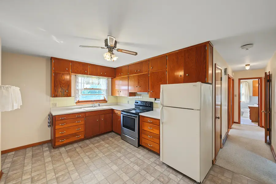 303 W Garfield Street, Zearing, IA 50278 - #3