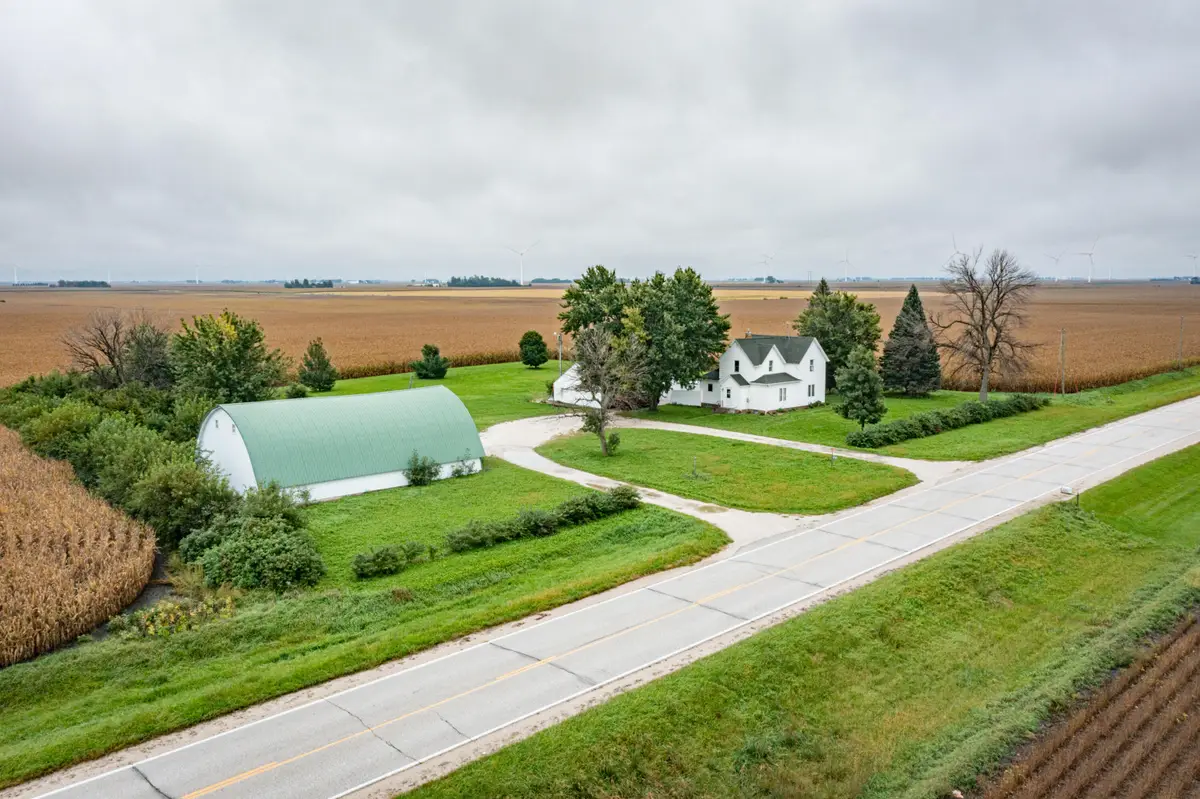 2768 Johnson Avenue, Fort Dodge, IA 50501 - #1