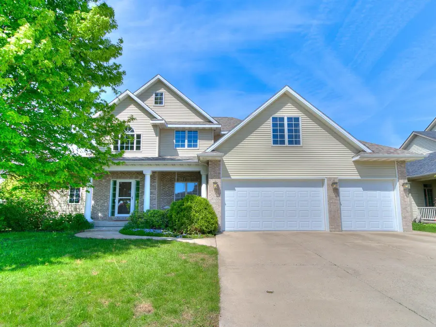 3120 Roxboro Drive, Ames, IA 50010 - #2