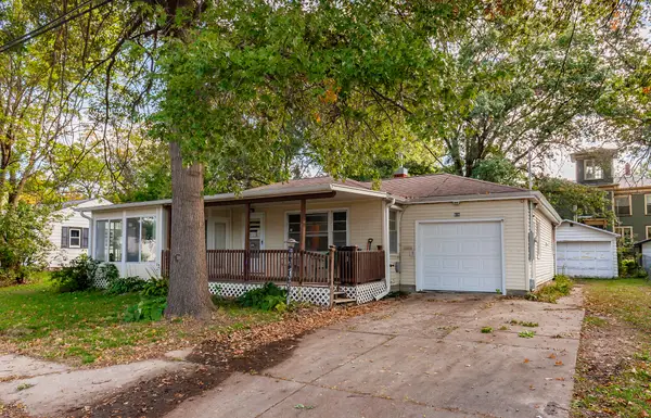 608 E 8th Street, Newton, IA 50208