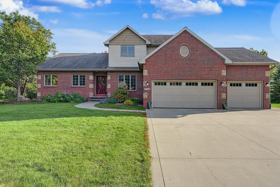 2860 NW 74th Avenue, Ankeny, IA 50023 - #2