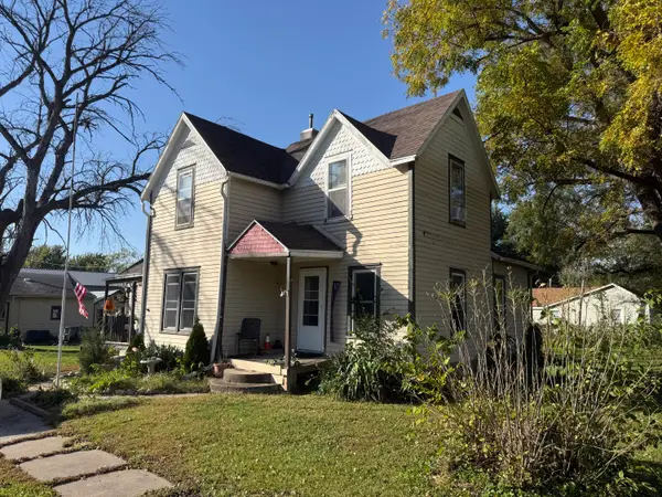410 Dawson Avenue, Dawson, IA 50066