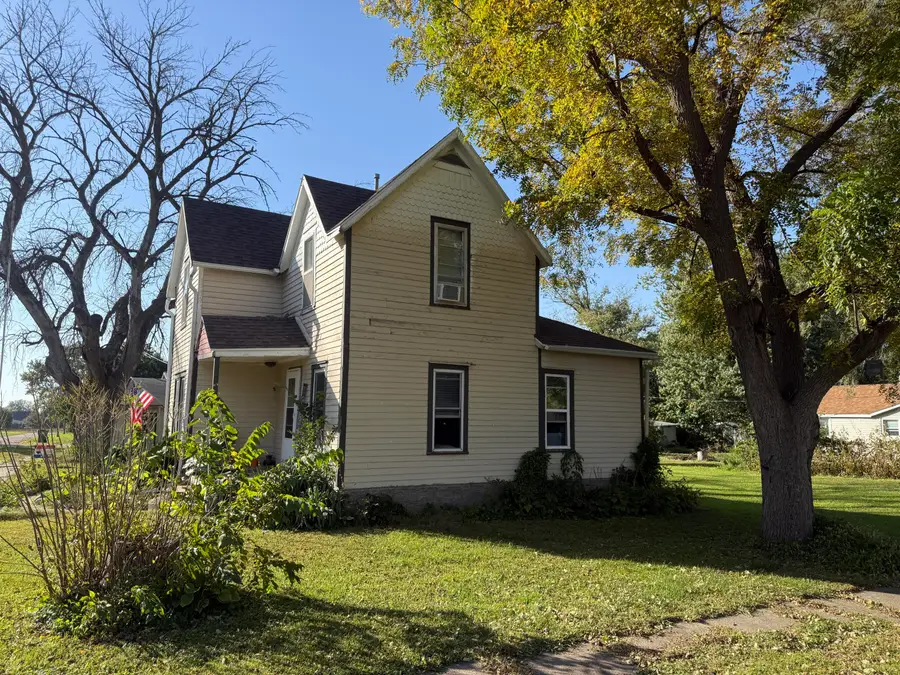 410 Dawson Avenue, Dawson, IA 50066 - #2