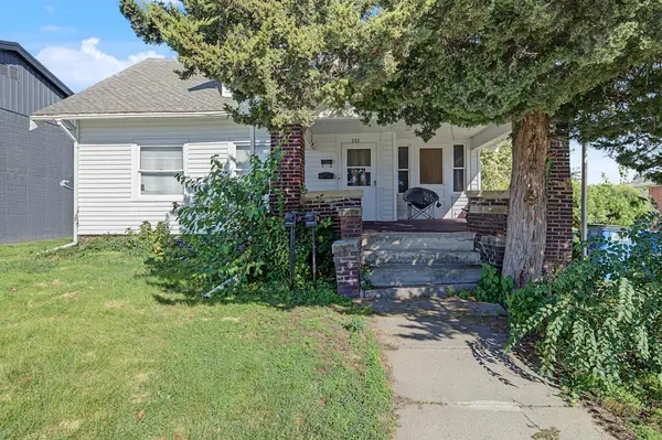 302 E Ashland Avenue, Indianola, IA 50125