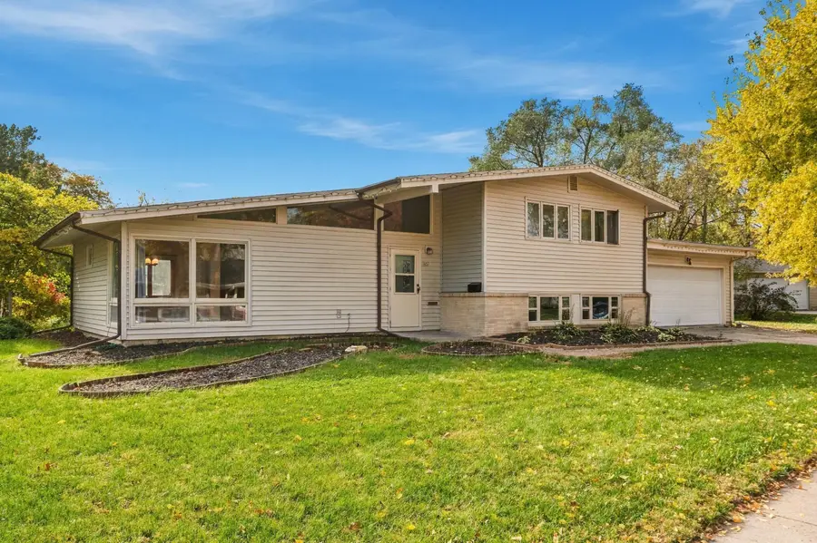 802 Hunziker Drive, Ames, IA 50010 - #2
