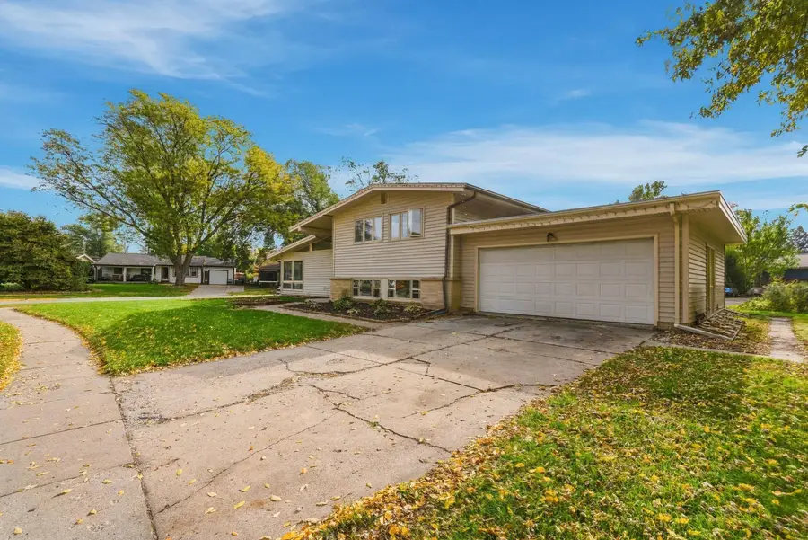 802 Hunziker Drive, Ames, IA 50010 - #3