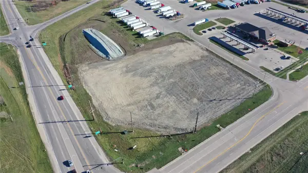 8905 6th Street Sw #Land Lease, Cedar Rapids, IA 52404