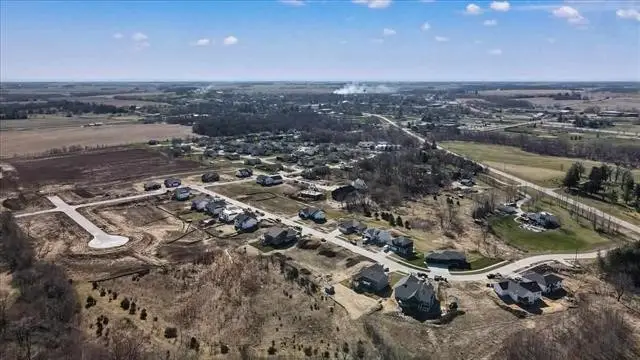 800 Mont Clair Street, Solon, IA 52333 - Image #3