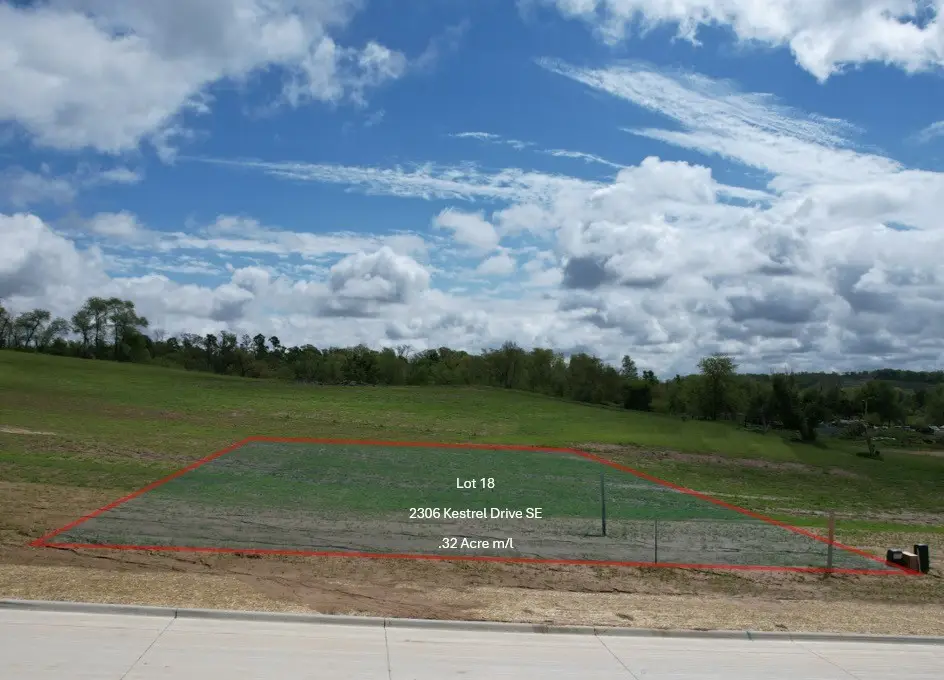 2306 Kestrel Drive Se, Cedar Rapids, IA 52403 - Image #1