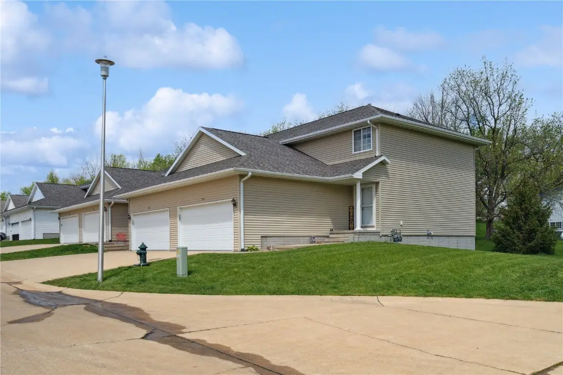 3555 Stoney Point Road, Cedar Rapids, IA 52404 - Image #1