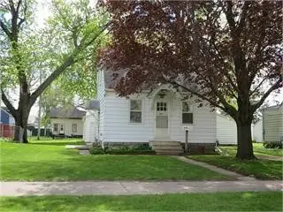 1912 Sycamore, Waterloo, IA 50703