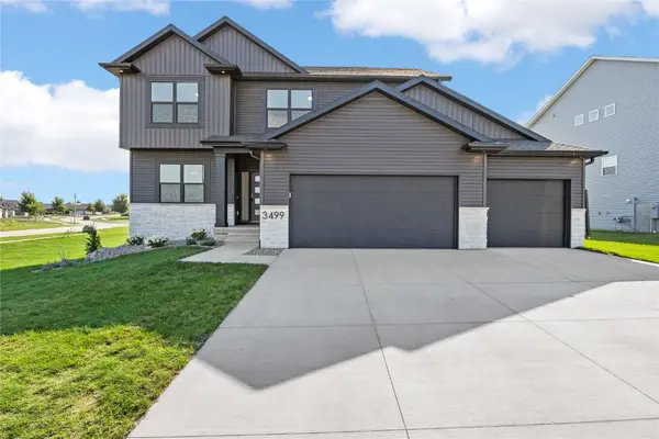 8901 Zeppelin Avenue Ne, Cedar Rapids, IA 52402