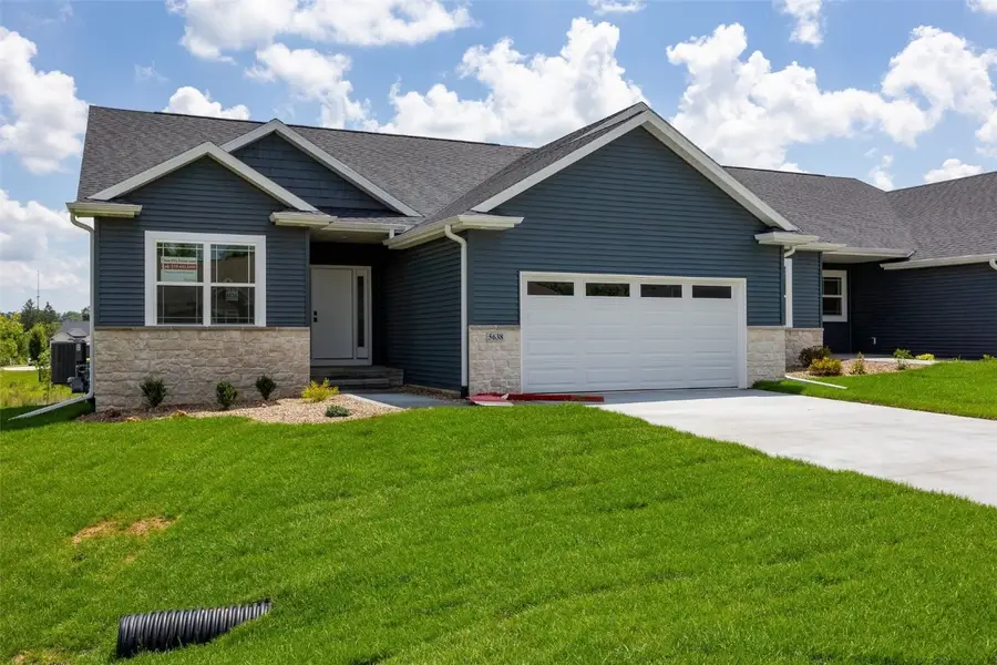 5638 Meadow Grass Circle Se, Cedar Rapids, IA 52403 - Image #2