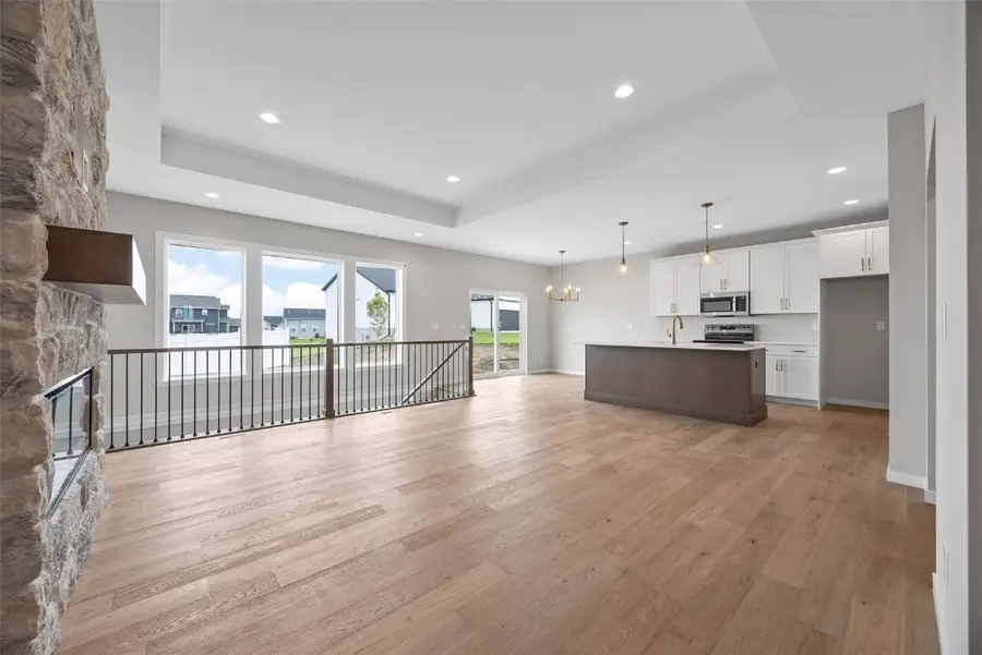 6916 Rock Wood Drive Sw, Cedar Rapids, IA 52404 - Image #3