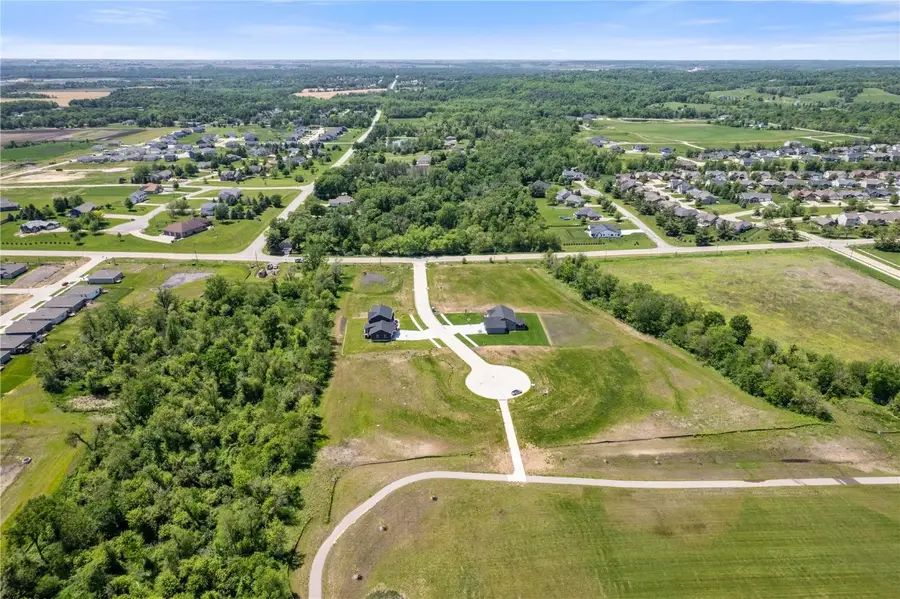 2913 Timber Creek Court, Hiawatha, IA 52233 - Image #3