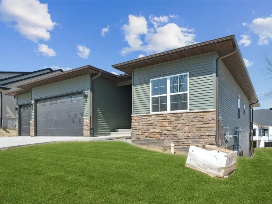 1501 Legend Drive, Tiffin, IA 52340 - Image #3