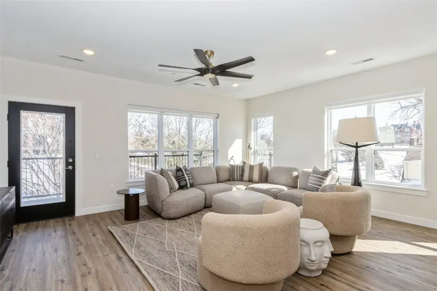 1953 1st Avenue Se #301, Cedar Rapids, IA 52403 - Image #2