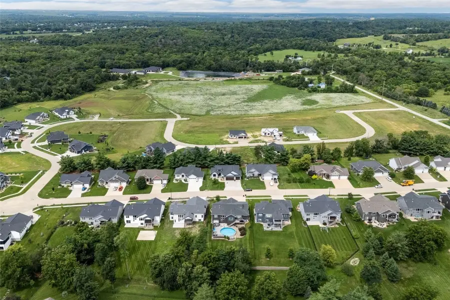 3676 Mclain Way, Hiawatha, IA 52233 - Image #2