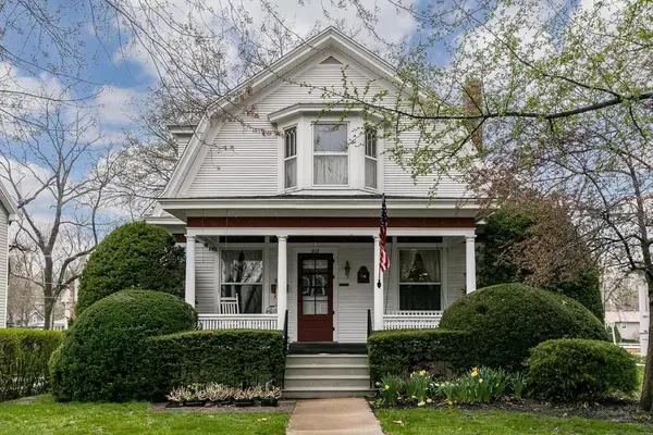 613 3rd Avenue Nw, Mt Vernon, IA 52314