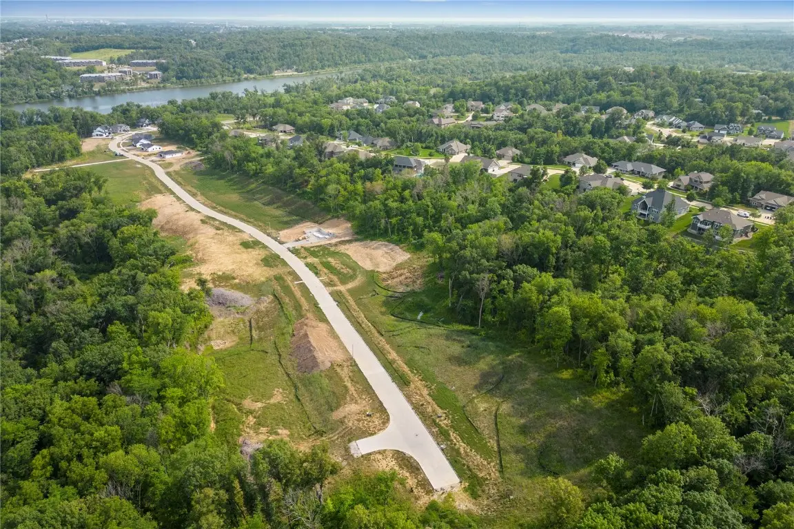 5225 Seminole Valley Trail Ne, Cedar Rapids, IA 52411 - Image #1