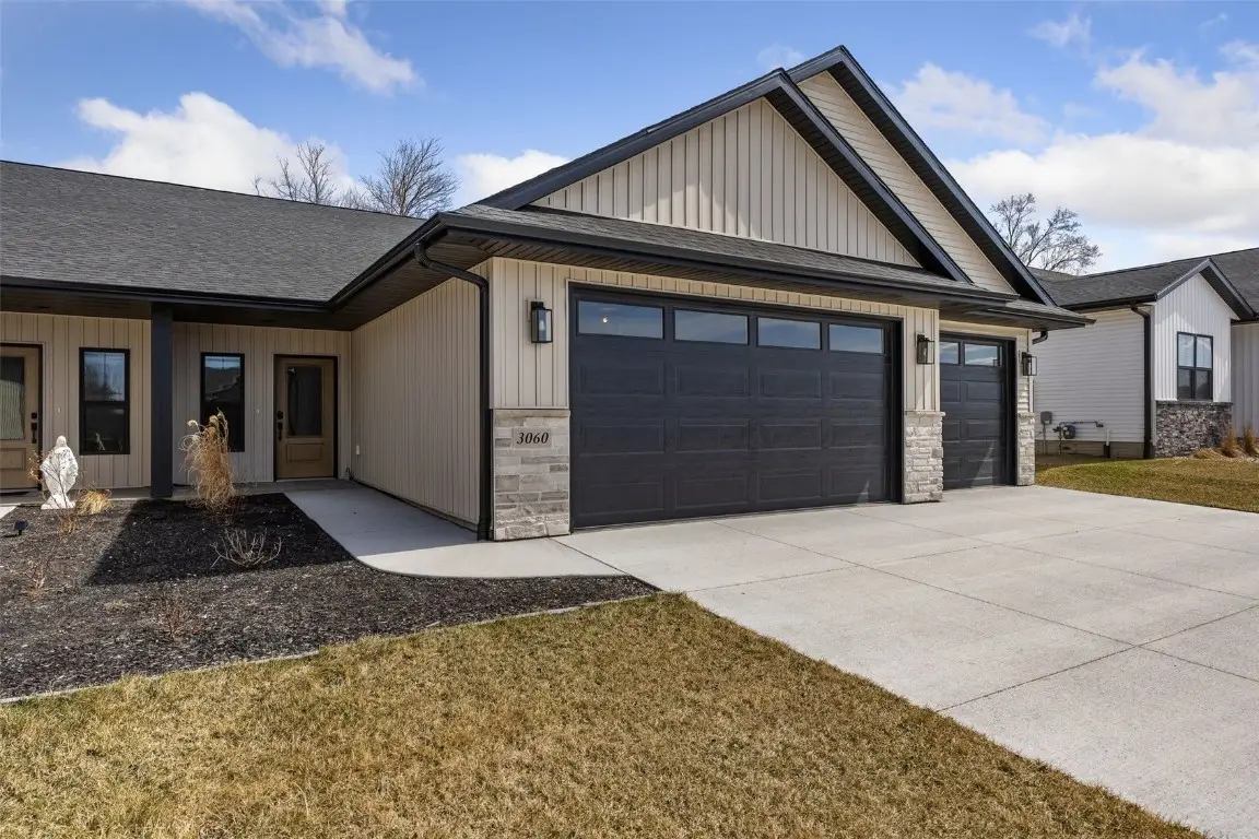 3060 Sunflower St, Ely, IA 52227 - Image #1
