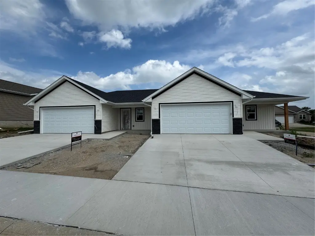 7112 Waterview Drive, Cedar Rapids, IA 52404 - Image #1