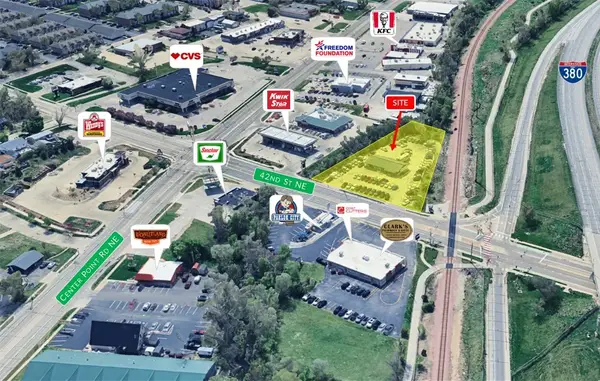 1945 42nd Street Ne, Cedar Rapids, IA 52402