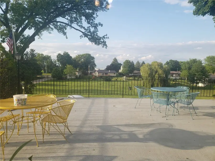 302 N Cherry Street, Mechanicsville, IA 52306 - Image #3