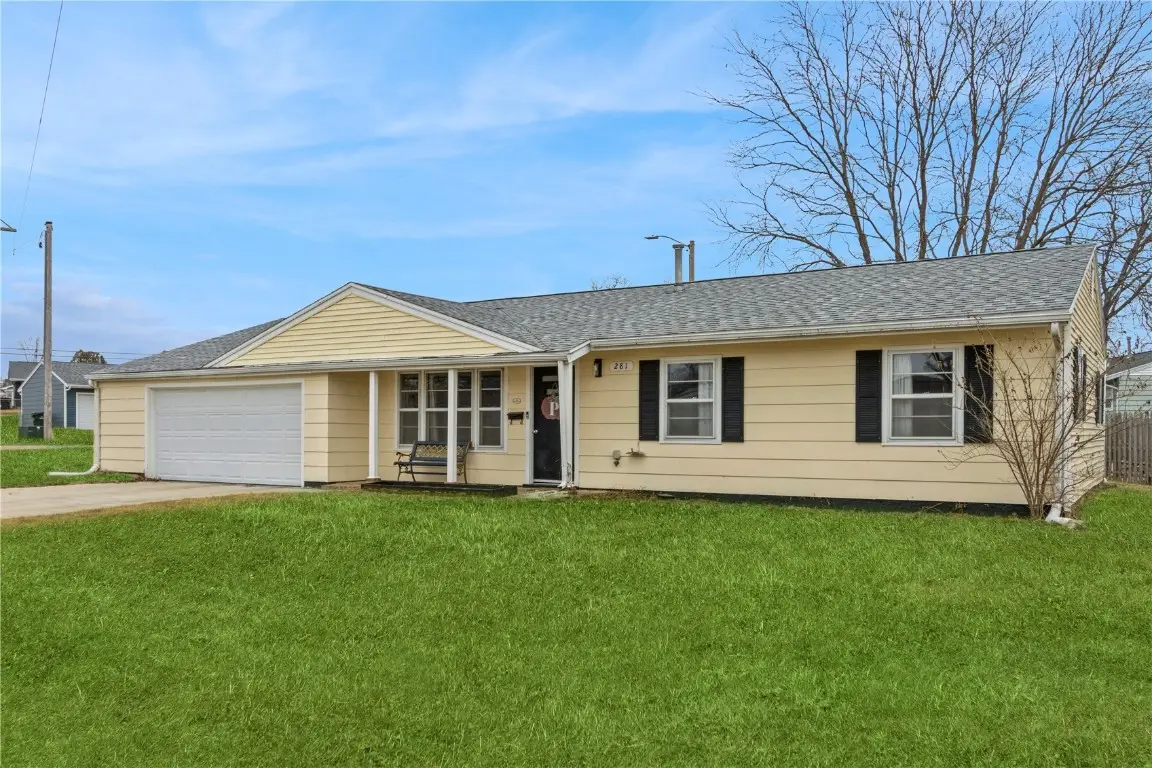 281 NW Jacolyn Drive, Cedar Rapids, IA 52405 - Image #1