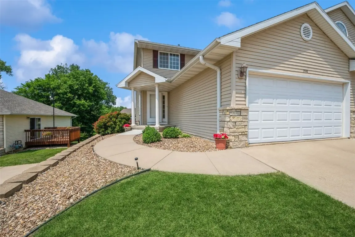 3516 Stoneview Circle, Cedar Rapids, IA 52404 - #1