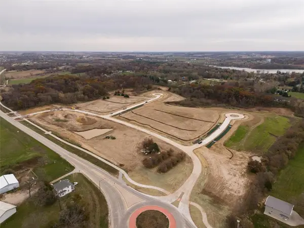 Oak Meadow Lot #21, Solon, IA 52333