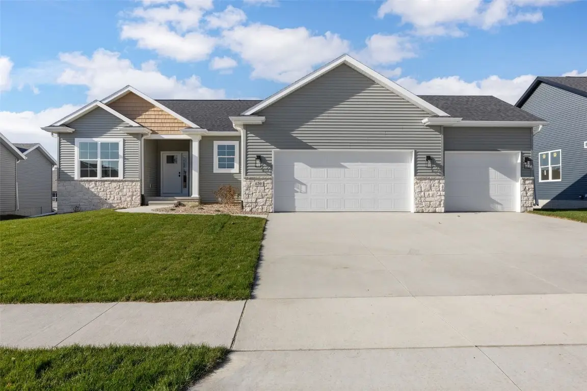620 Grey Slate Drive Sw, Cedar Rapids, IA 52404 - Image #1