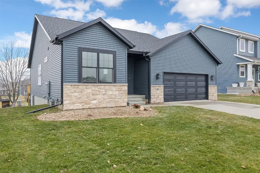 614 Grey Slate Drive Sw, Cedar Rapids, IA 52404 - Image #2