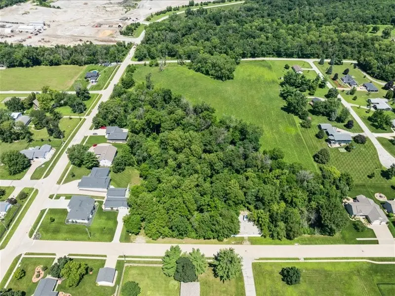 Maple Street, Robins, IA 52328 - Image #2