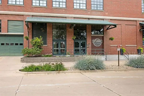 905 3rd Street Se #305, Cedar Rapids, IA 52401