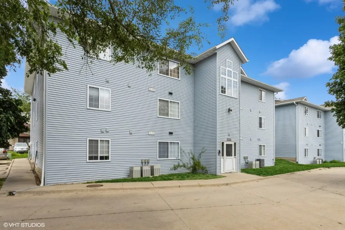 930A Boston Way #11, Coralville, IA 52241 - Image #1