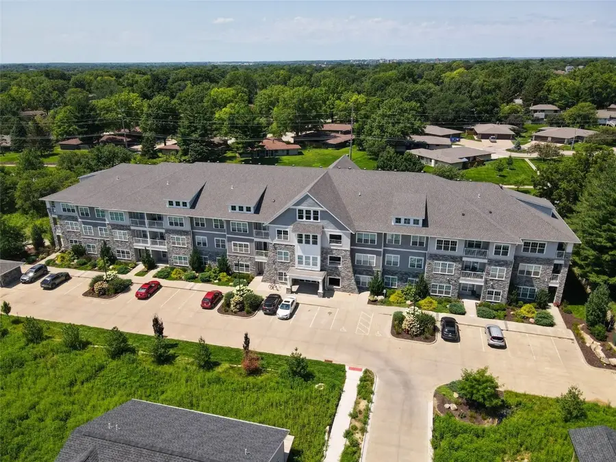 260 N Scott Boulevard, Iowa City, IA 52245 - Image #2