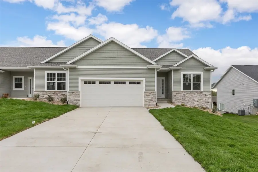 827 Tumble Grass Court Se, Cedar Rapids, IA 52403 - Image #3