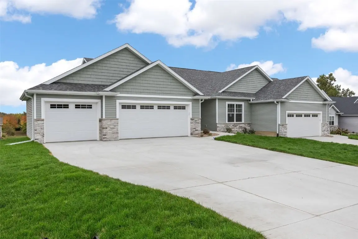 819 Tumble Grass Court Se, Cedar Rapids, IA 52403 - Image #1