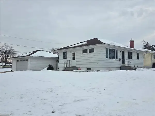 425 28th Street Nw, Cedar Rapids, IA 52405