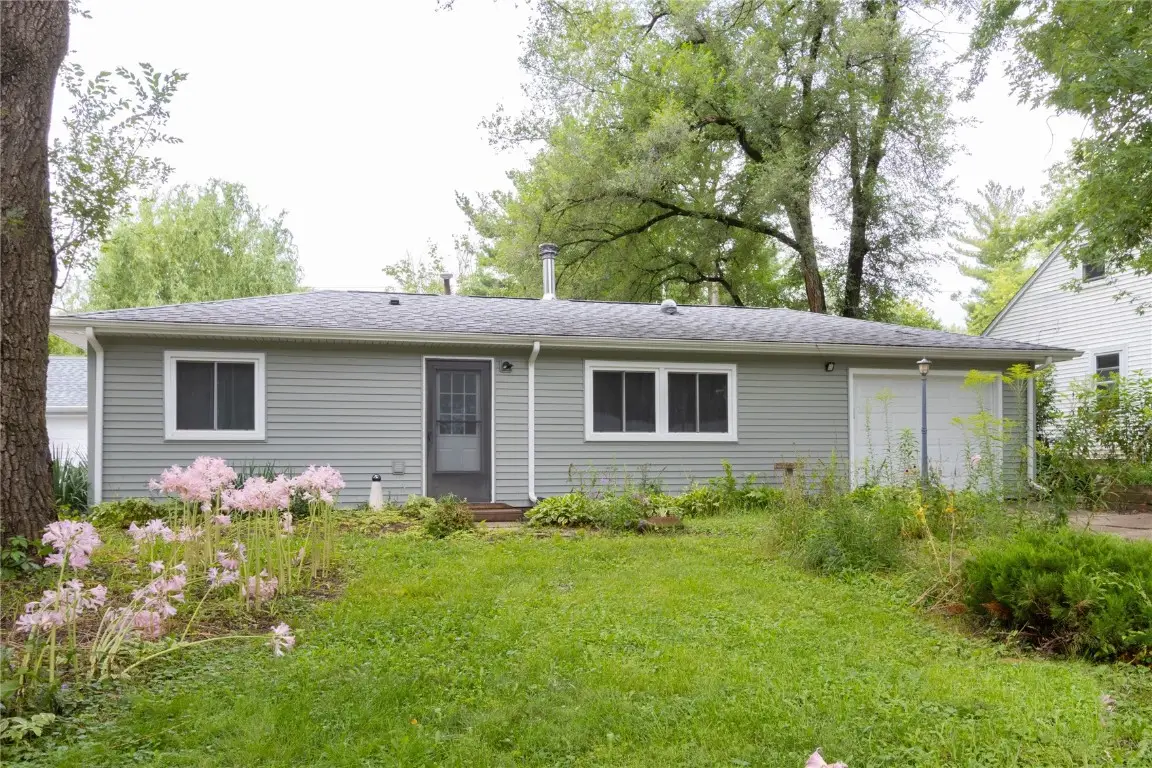 716 6th Ave, Coralville, IA 52241 - Image #1