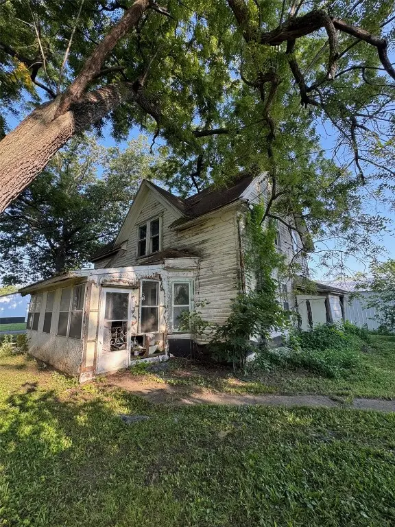 909 3rd Avenue, Belle Plaine, IA 52208 - Image #2