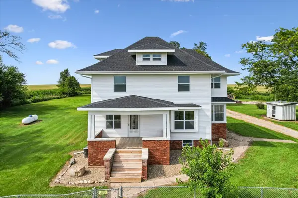 2253 73rd Street, Van Horne, IA 52346