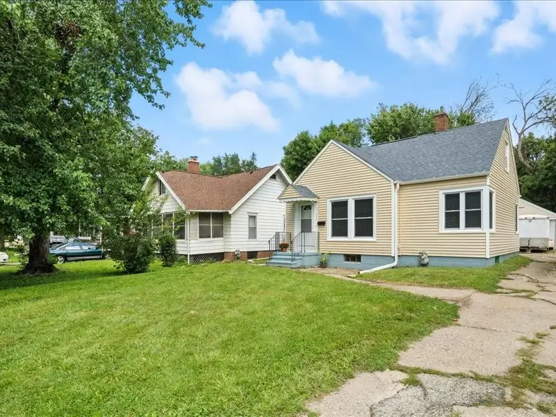 306 21st Street Ne, Cedar Rapids, IA 52402 - Image #2