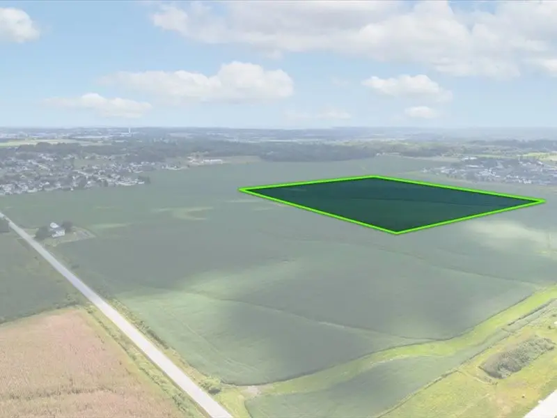 39.69 Acres M/l N Center Point Rd, Robins, IA 52328 - Image #1