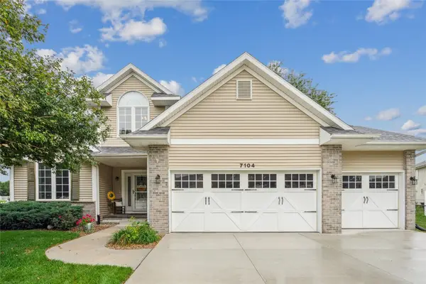 7104 Doubletree Rd Ne, Cedar Rapids, IA 52402